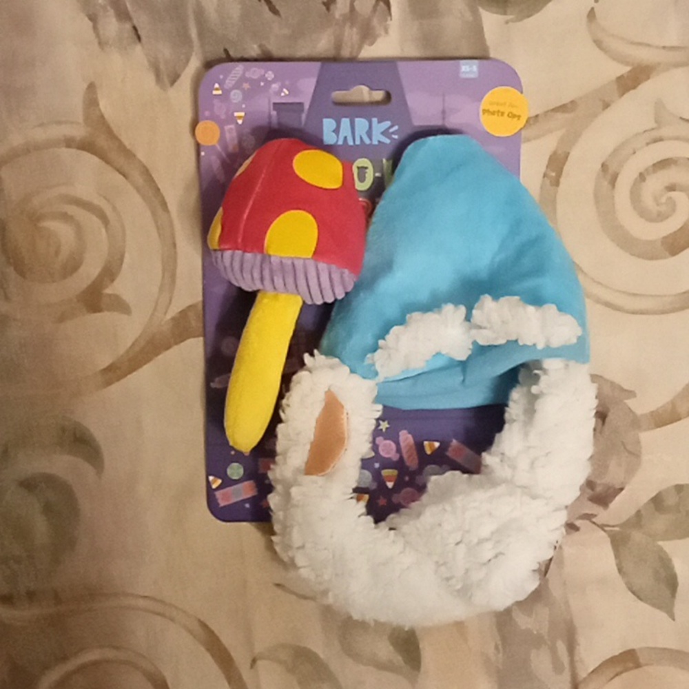 Howl-O-Ween Gnome Dog Costume Size XS-S